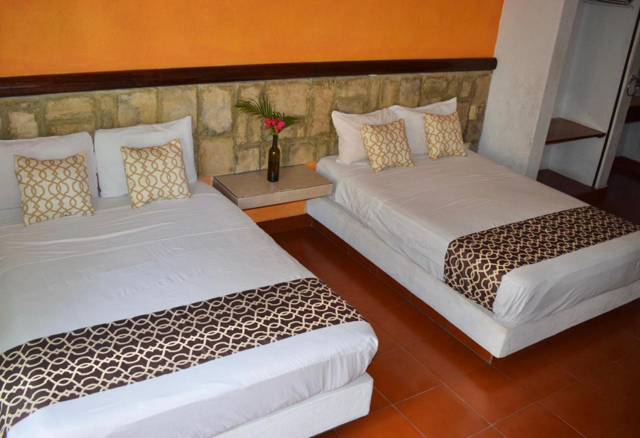Hotel Casa Arena ซีฮัวตาเนโค ภายนอก รูปภาพ